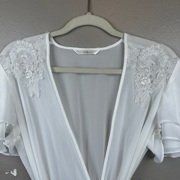Flora Peignoir S/M White Crochet Lace Flutter Cap Sleeve Sheer Long Belt Bride - Picture 3 of 7
